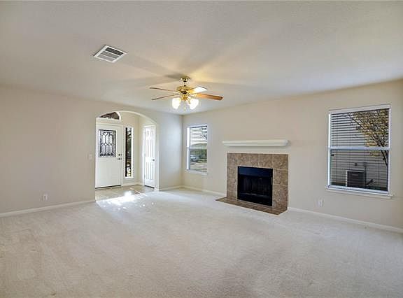 2nd image of 1324 Anna Palm Way