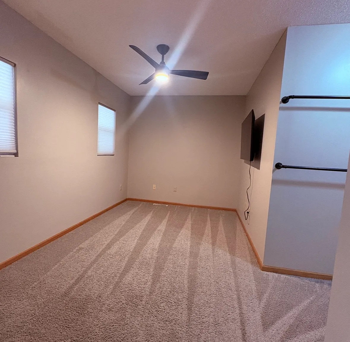 2 bed, 1600 sqft, $2,300 — Photo 4