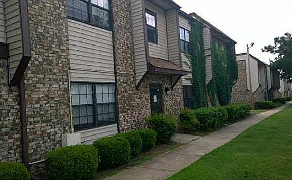 2nd image of 401 12th Ave #174