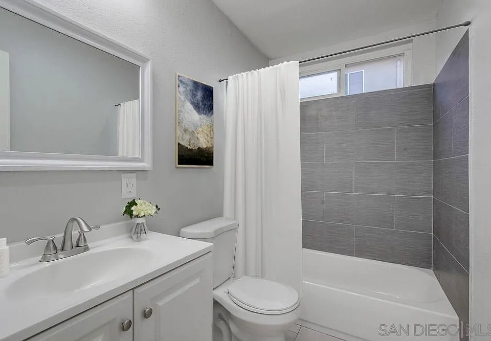 Bathroom digitally staged