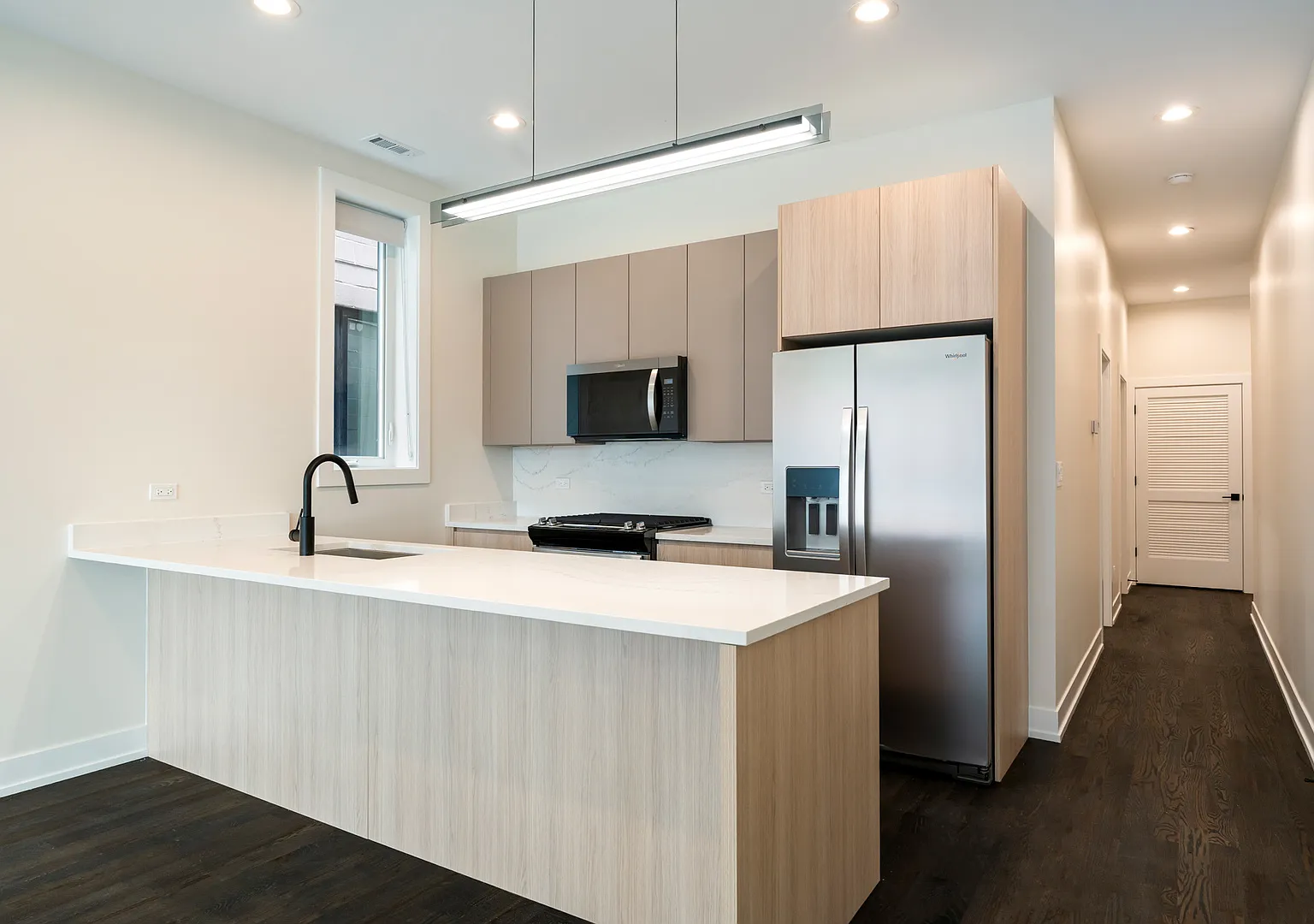 3 bed, $2,700 — Photo 4