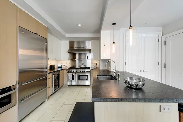 Sold by Compass | media 7