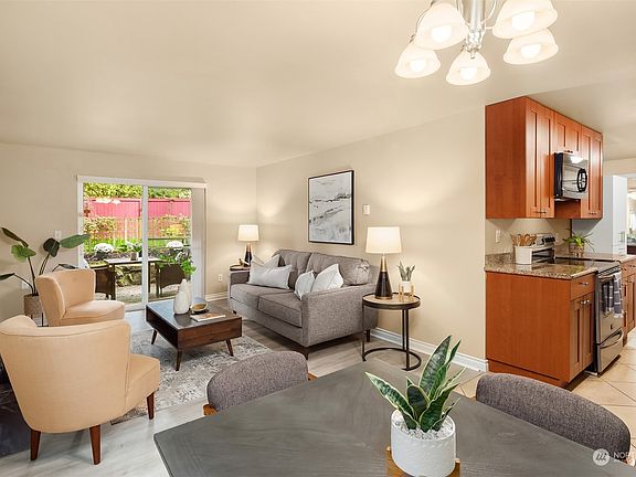 2nd image of 4525 S Henderson Street #102