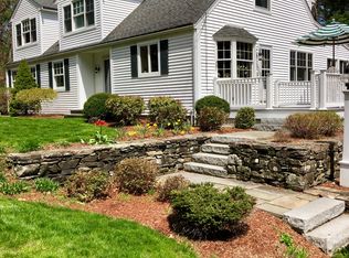 11 Woodland Rd, Foxboro, MA 02035