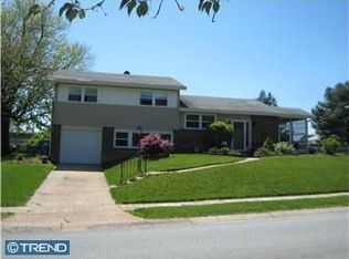 2416 Nicholby Dr, Wilmington, DE 19808