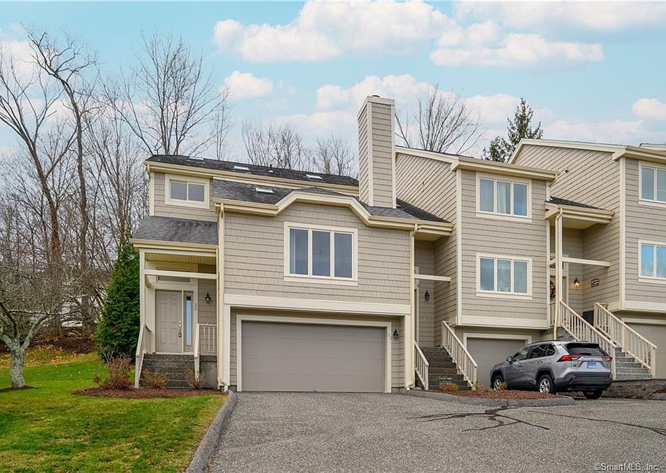 1st image of 12 Boulevard Dr #20