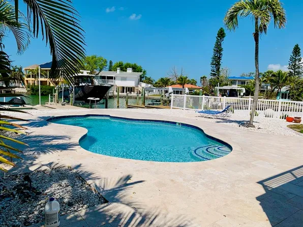 14162 W Parsley Dr, Madeira Beach, FL 33708