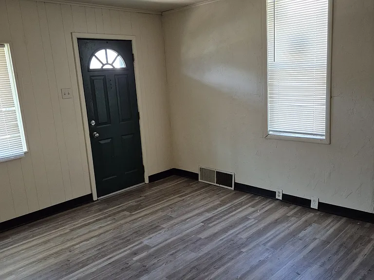 114 Mound Ave #1 — Photo 9