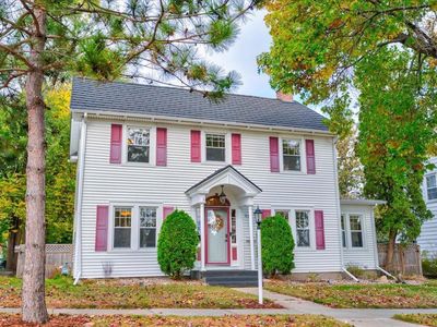 911 West Pleasant Street, Portage, WI, 53901