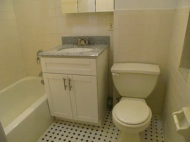 422 E 73rd St #3B — Photo 6