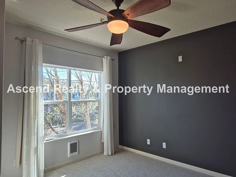 10664 NE Holly St #206 — Photo 15