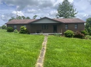 1127 Montgomery Hill Rd, Walker, WV 26180