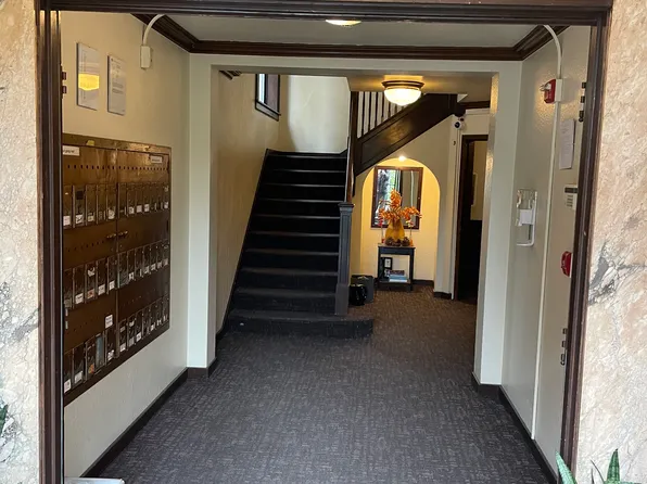 The St. Ingbert Apartments