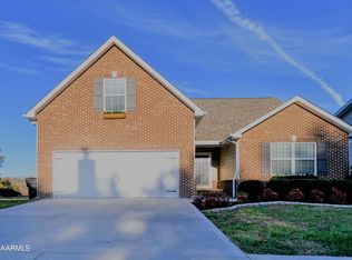 7370 Calla Crossing Ln, Knoxville, TN 37918