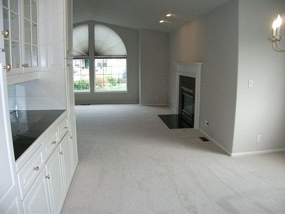 4th image of 2470 Fairfield Dr