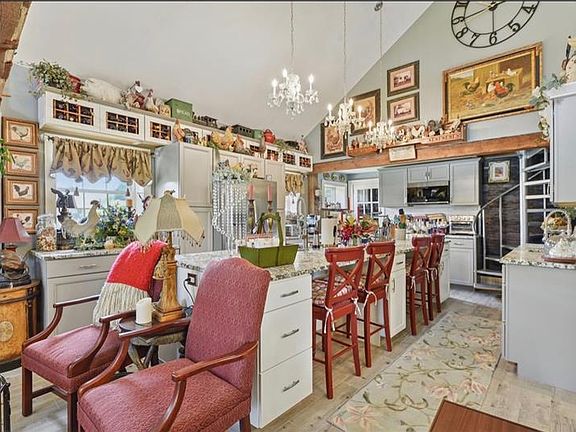 5th image of 292 W Mill Rd #B