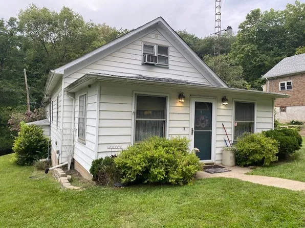 12519-27 N East St, Depue, IL 61322
