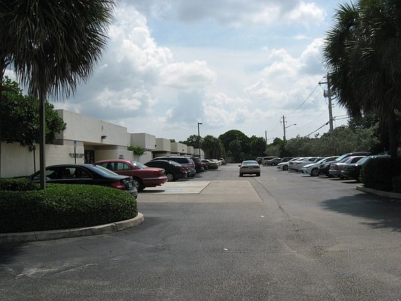 3rd image of 5156-5667 NW 29th St