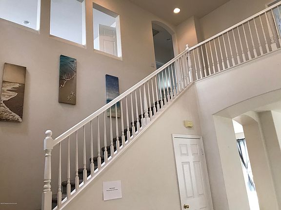 3rd image of 26784 Evergreen Ave