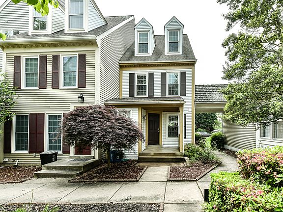 2nd image of 12856 Mill Brook Ct