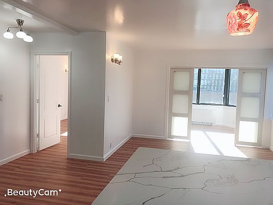 3rd image of 415 E 37th St APT 41N