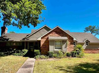 1702 S 1st St, Blackwell, OK 74631