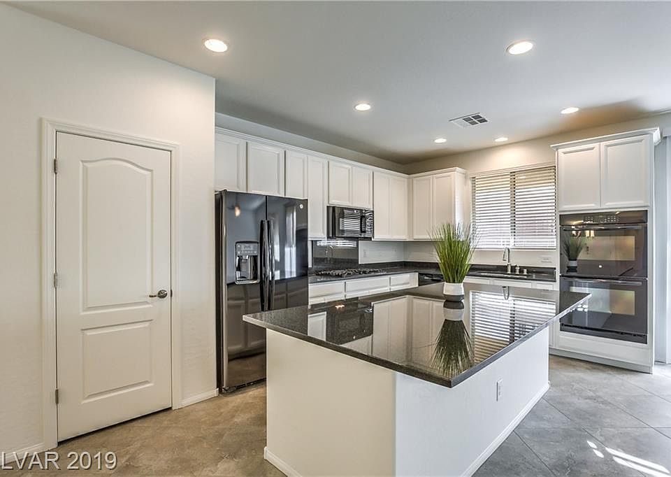 1st image of 8113 Nottingham Hill Ln