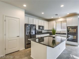 8113 Nottingham Hill Ln, Las Vegas, NV 89113