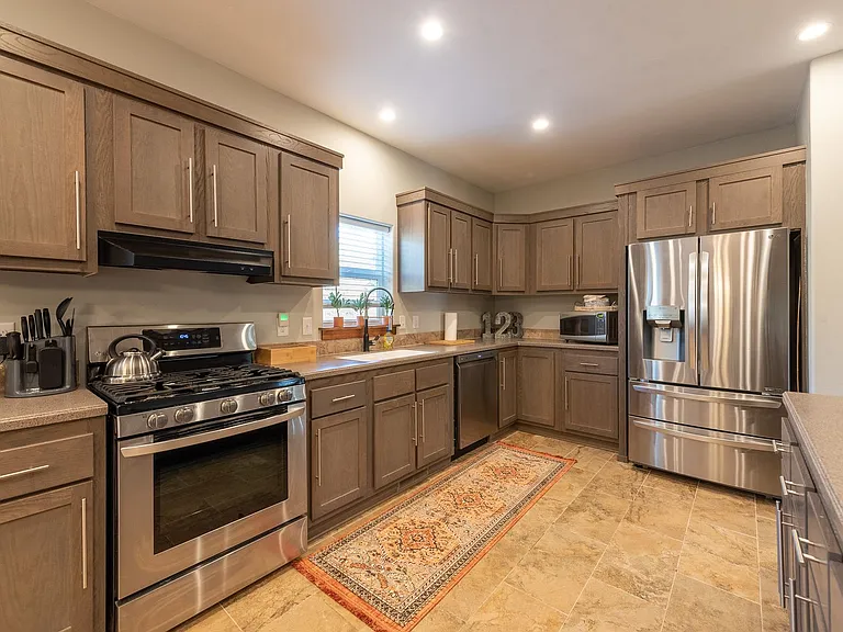 313 Vasquez Rd — Photo 18