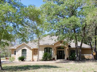 500 Rose Branch Dr, La Vernia, TX 78121