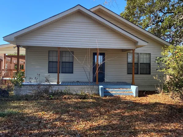 93 Albert Prince Rd, Carriere, MS 39426