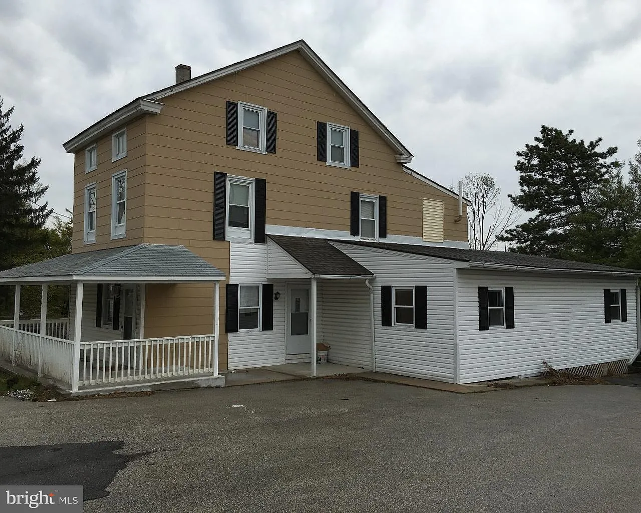 2 bed, 2529 sqft, $1,750 — Photo 1