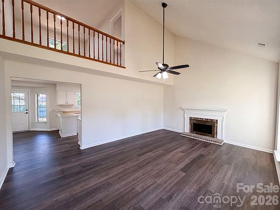 3rd image of 4720 Topsail Ct