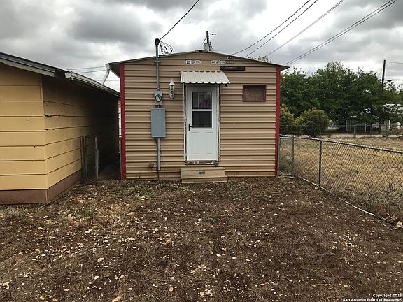 3rd image of 1619 N cline