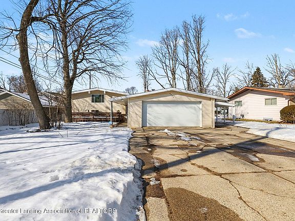 2nd image of 2924 Woodview Dr
