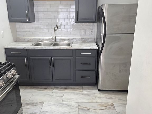 2nd image of 26 E Hudson Ave #2