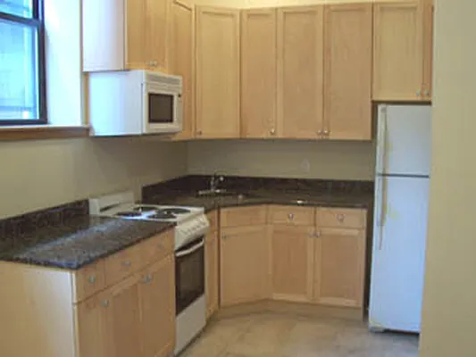 Rented by Luxor Homes & Investment Realty | media 37