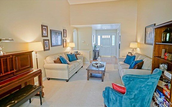 3rd image of 25729 Floral Ct