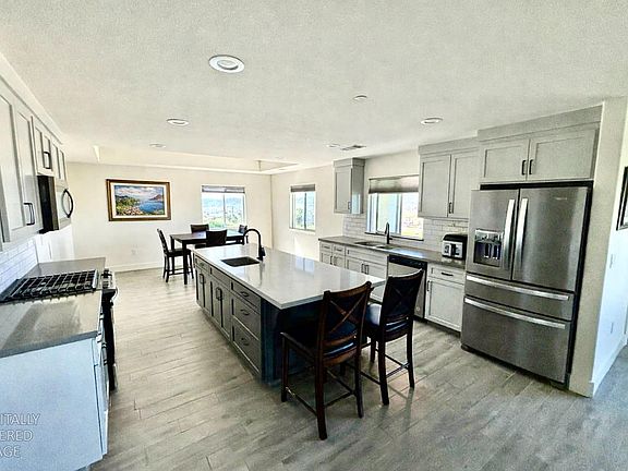 3rd image of 2481 Quail Hill Rd