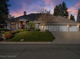 906 E Sutton Dr, Fresno, CA 93720