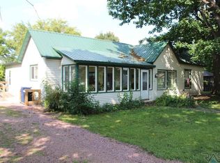 207 N Nebraska Ave, Davis, SD 57021
