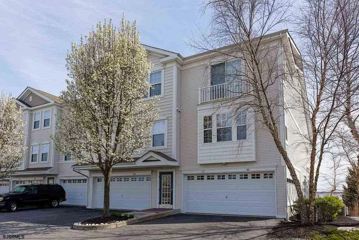 37 Bayside Dr #37 photo 1