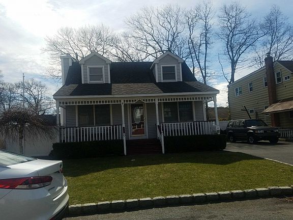 2nd image of 222 Audley Ct