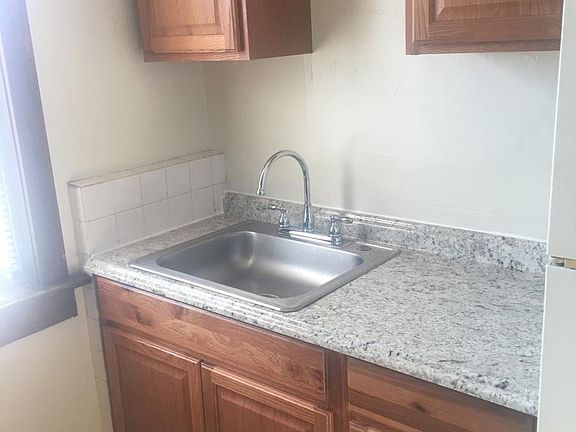New kitchen cabinets and counters