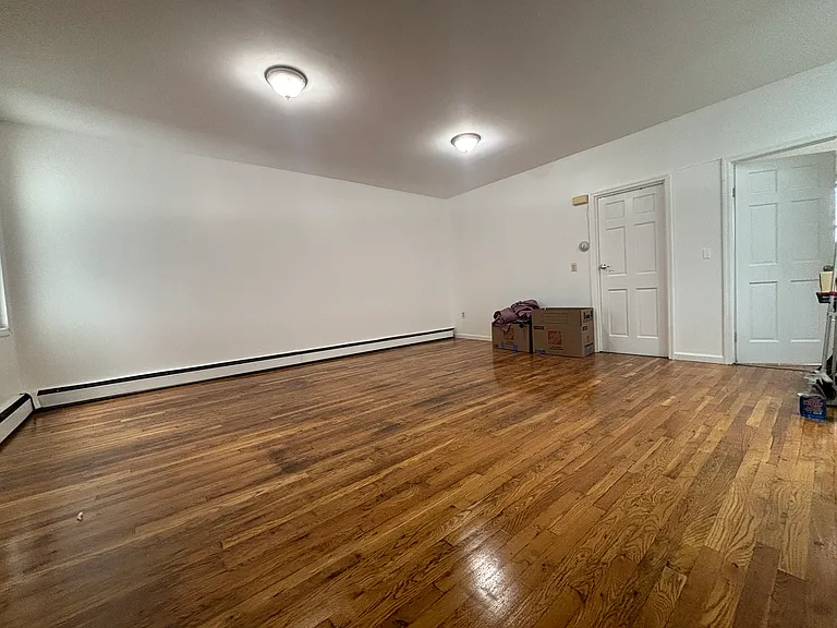 302 Nichols Ave #2 — Photo 2