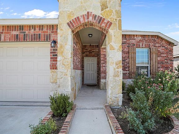 2nd image of 2232 Buelingo Ln