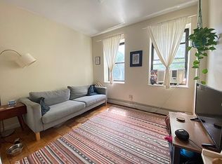 243 16th St APT 2L, Brooklyn, NY 11215