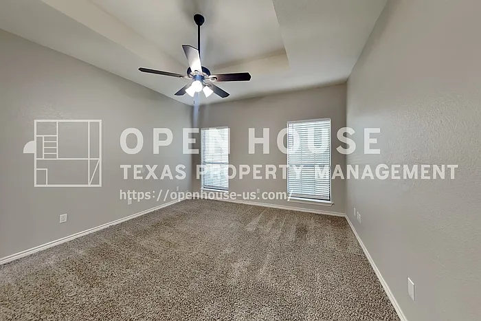 2512 Melissa Ln — Photo 9