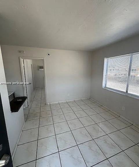 110 W 26th St #6 — Photo 2
