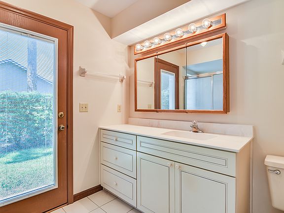 5th image of 1520 Cuthill Way